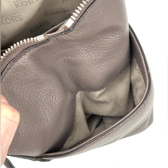 Michael Kors Mauve Gray Pebbled Leather Tote Bag in good condition. - Picture 12 of 16